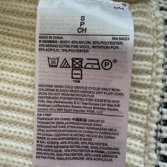 Banana Republic Faux Fur Vest. Women’s size small. New without tags. - Picture 4 of 8